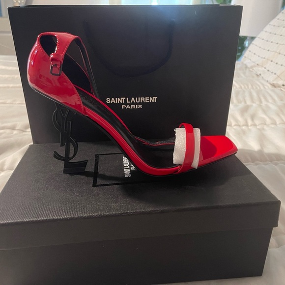 Saint Laurent Glossy Red Heels - Picture 1 of 7